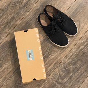 Mens Size 8 Black Toms Sneakers
